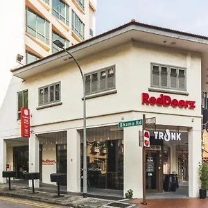 Reddoorz Premium @ Balestier 3*, Singapore Singapore